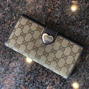 Gucci Heart Love Guccissima Logo Wallet